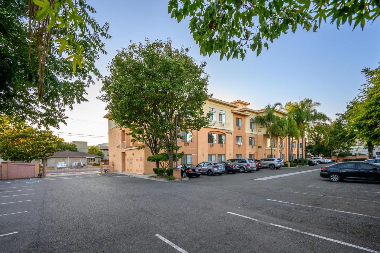 Studios Inn San Jose Ngoại thất bức ảnh